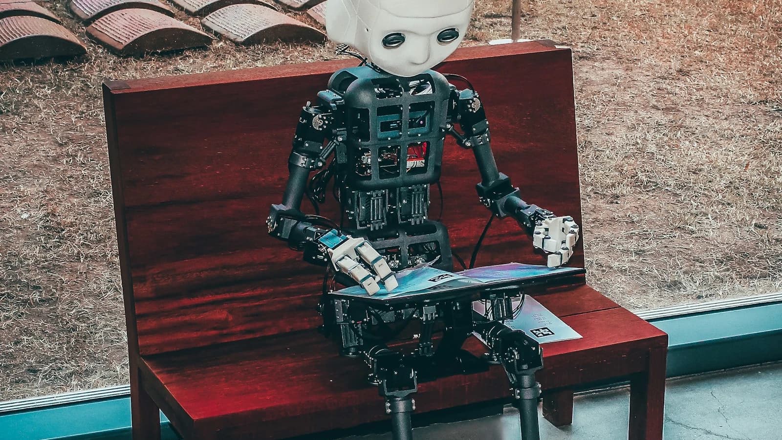 Autonomous Era: How Generative AI & Agents Are Redefining Remote Work and Careers in 2026